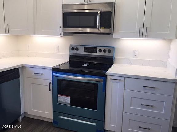 2nd image of 245 Oak Leaf Dr #204