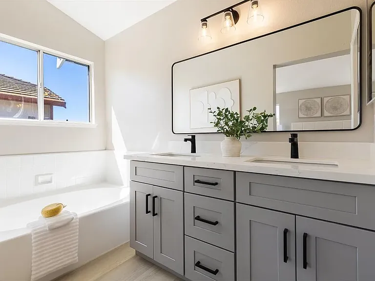 3292 Moreno Ave — Photo 22