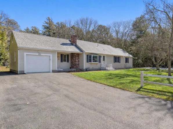 1820 Santuit Newtown Road, Cotuit, MA 02635