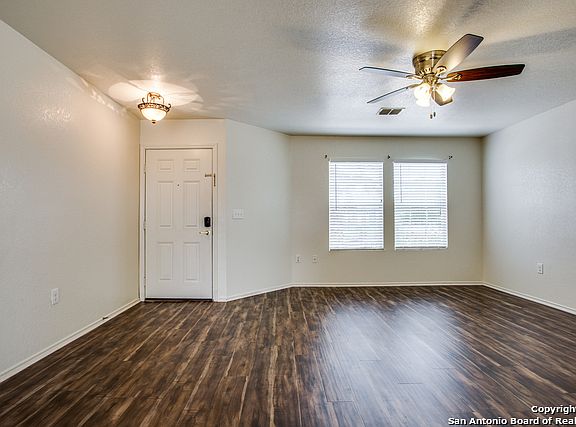 4th image of 6010 Plumbago Pl