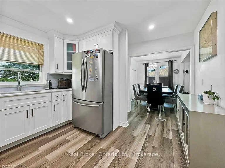 3 Westview Ave — Photo 11