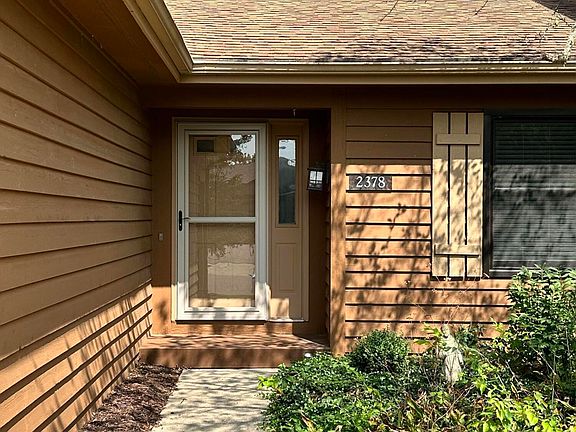 2nd image of 2378 Burcham Dr #121