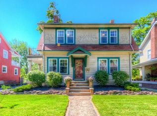 2632 S Taylor Rd, Cleveland Heights, OH 44118