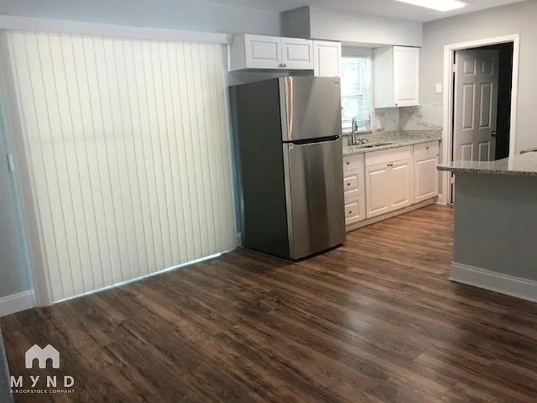3656 Yosemite Dr — Photo 5
