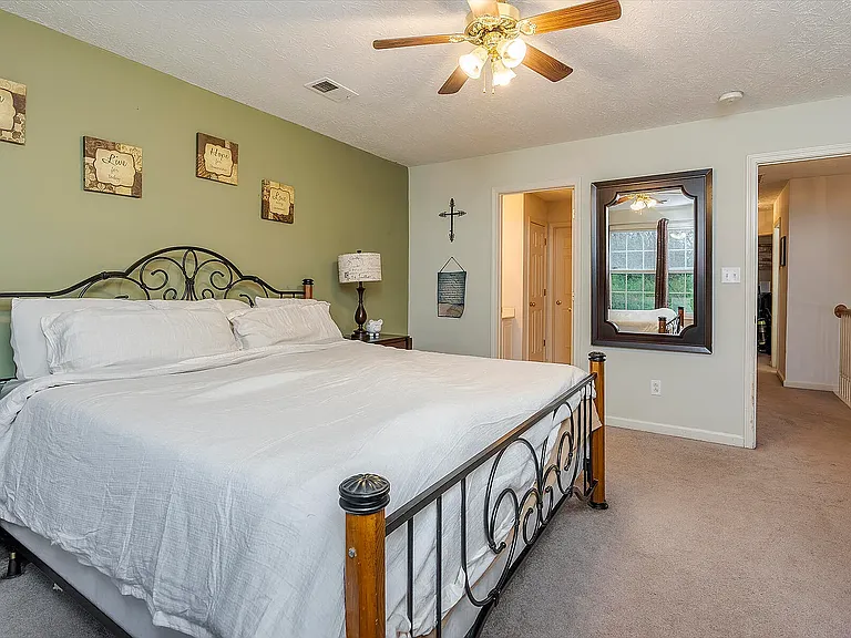 220 Strawberry Fields Rd — Photo 10