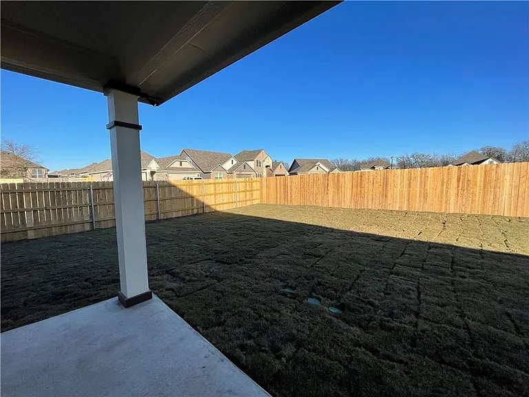 917 Hollyhock Dr — Photo 37