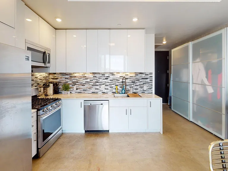 Apt 15 & 16 | The Renzo | Studio