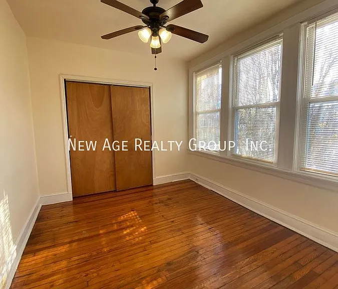 453 S 60th St #2F — Photo 4