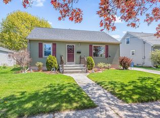1309 S 22nd St, Manitowoc, WI 54220