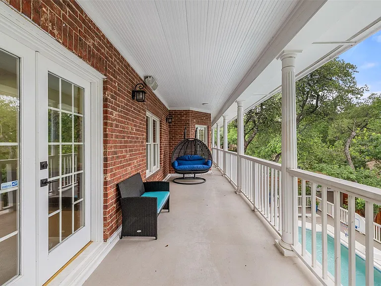 2922 Thousand Oaks Dr — Photo 24