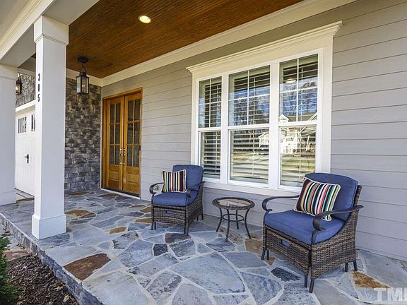 2nd image of 305 Sunset Glade Cir