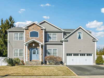 77 Sycamore Street, Massapequa, NY, 11758