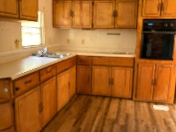 3rd image of 110 Valencia St