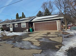 2101 Kenneth Dr, Albert Lea, MN 56007