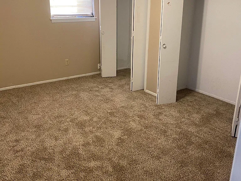 3307 Marion St — Photo 5