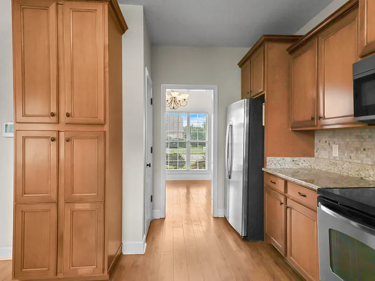 1093 Willow Cir — Photo 14