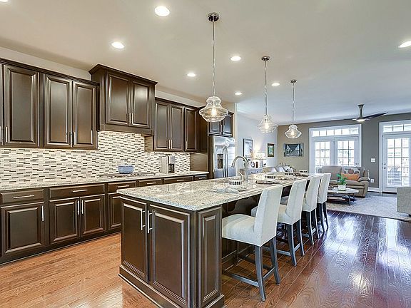 5th image of 7093 Darbey Knoll Dr