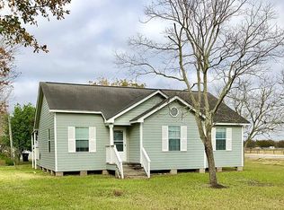 5414 Demel St, Wallis, TX 77485