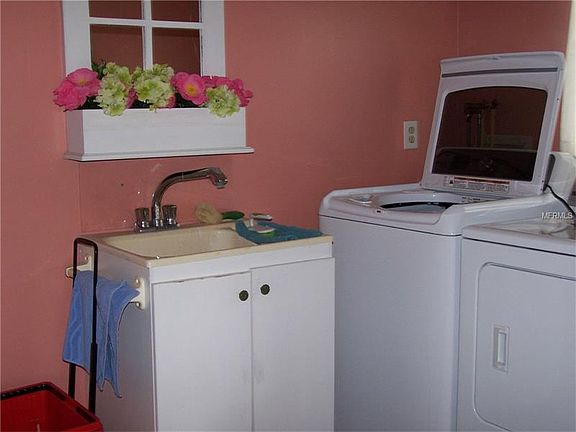 4th image of 1213 Eastloch Ct #9