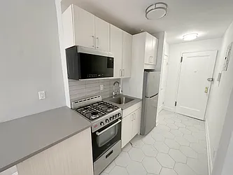 Rented by Guidance Realty Corp.