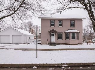 102 E Summit St, Chelsea, MI 48118