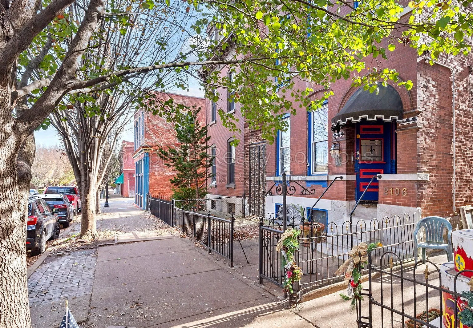 1 bed, 1.0 bath, 1000 sqft, $998 — Photo 2