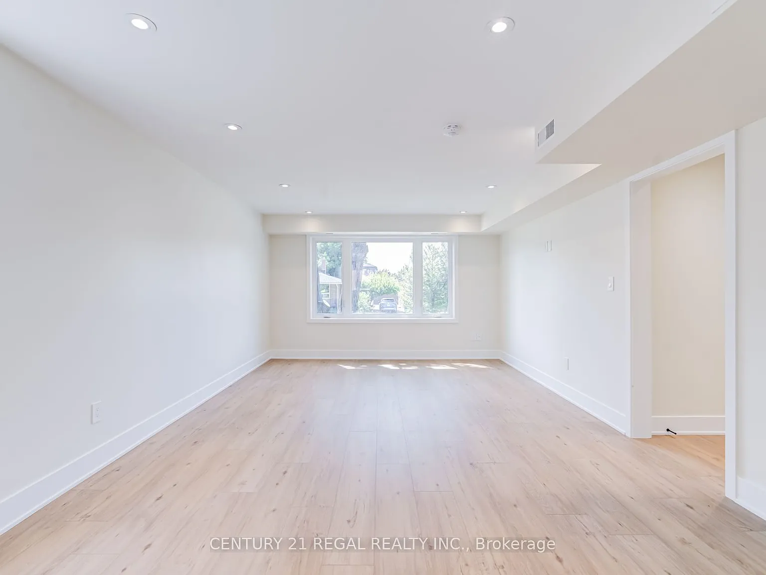 2 bed, $2,650 — Photo 4