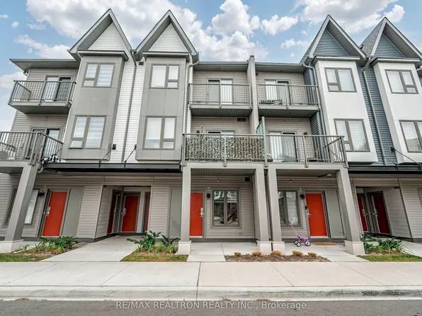 2635 William Jackson Dr #415, Pickering, ON L1X 0L5