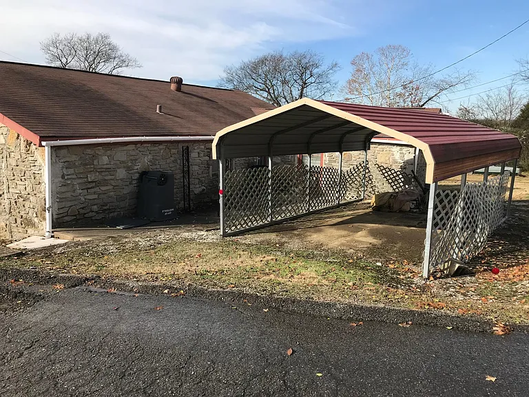 229 Wood Dr — Photo 2