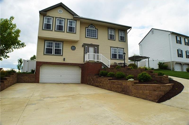 1st image of 522 Stirrup Dr