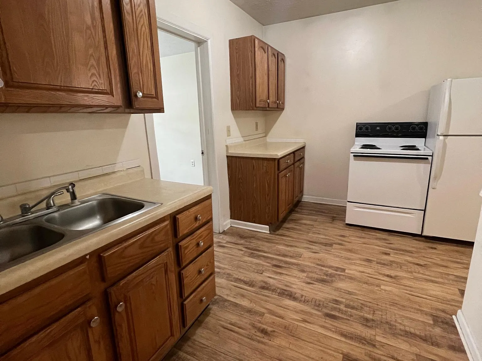 728 Beaver Ave — Photo 3