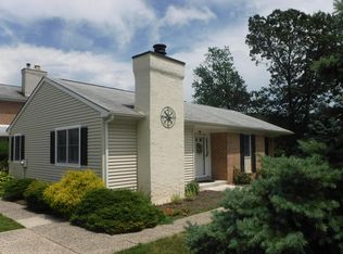 46 Fair Isle Cir, Chalfont, PA 18914
