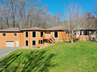 1320 A R Davis Rd, Seymour, TN 37865