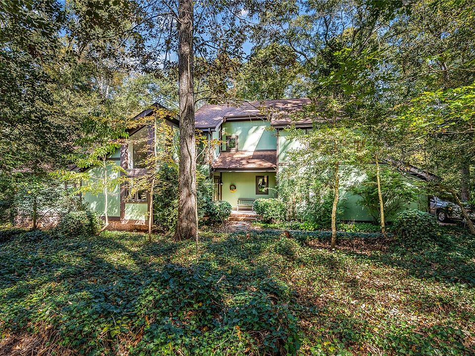 1st image of 68 Washington Dr