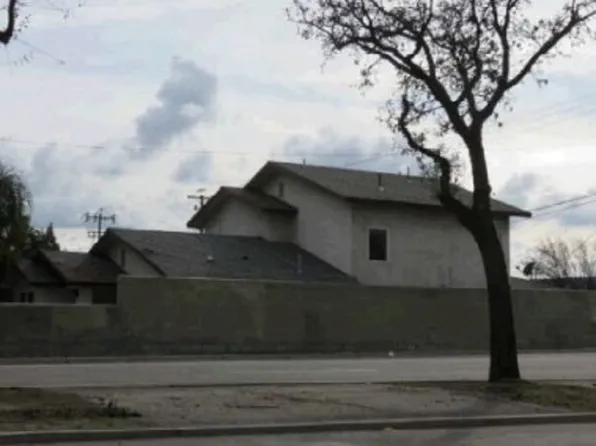 2632 S 9th St, Fresno, CA 93725