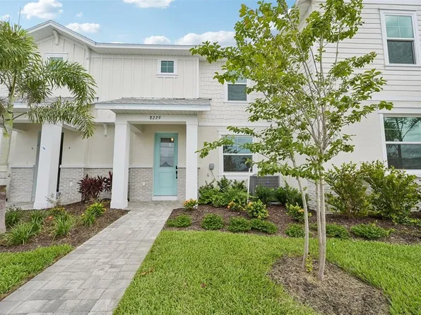 8229 Seaflower Pkwy, Bradenton, FL 34210
