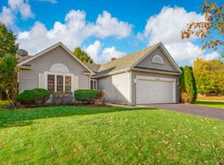 2327 Meadowview Ct, Aurora, IL 60502