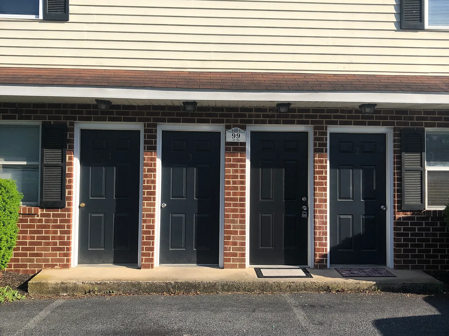 2 bed, 850 sqft, $1,375 — Photo 3