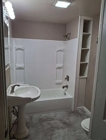 252-254 E Church St #3 — Photo 9