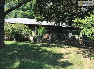 6700 Rickey Rd, Kansas City, MO 64133