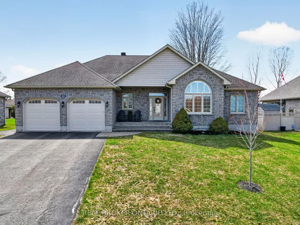 12 Penny Ln, South Stormont, ON K0C 1P0