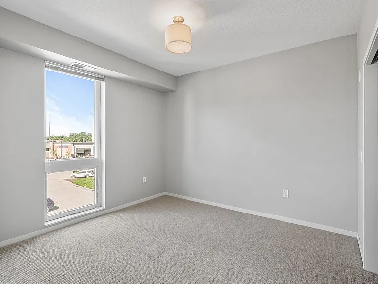 The Flats at West End — Photo 42