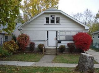 1230 Grove St, Aurora, IL 60505