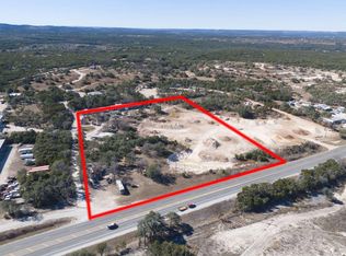 196 Southern Dr, Johnson City, TX 78636