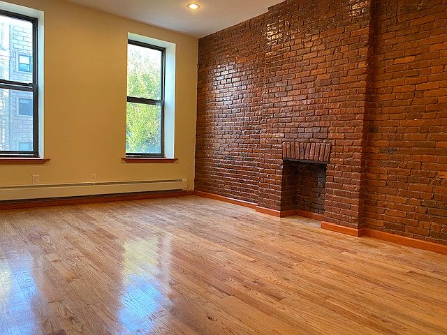 1st image of 126 Jefferson Ave #2A