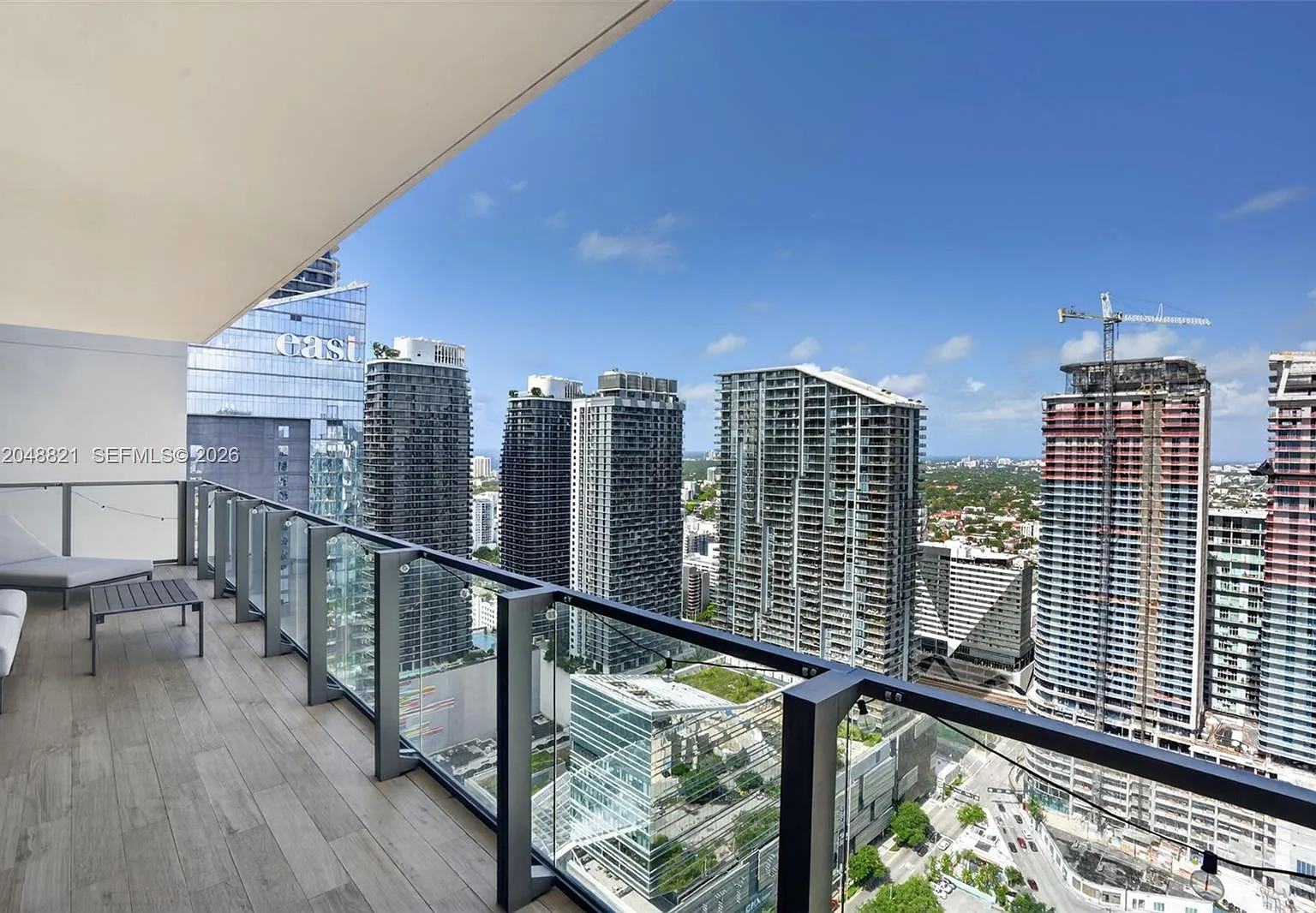 Reach Condo — Photo 2