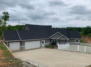 324 Hawk Lake Dr, Sunrise Beach, MO 65079