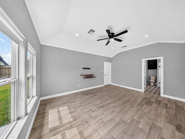 2309 Minnesota St — Photo 31
