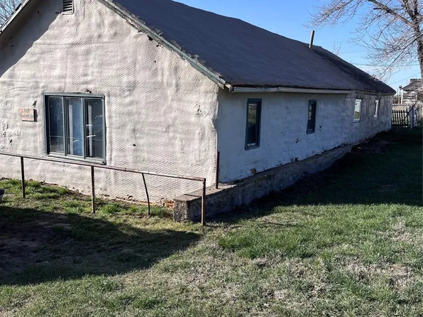 113 2nd Ave NW, Kevin, MT 59454