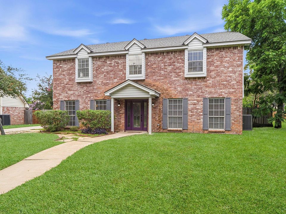 1st image of 3902 Stillview Dr